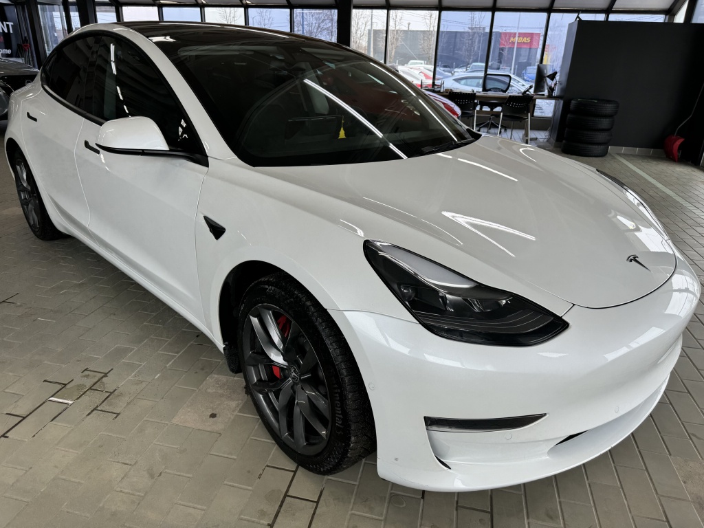 2022 Tesla Model 3 De performance